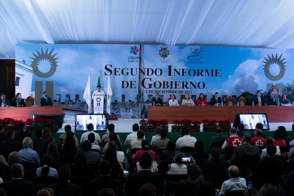 Rinde presidente Juan Martínez su segundo Informe de Gobierno