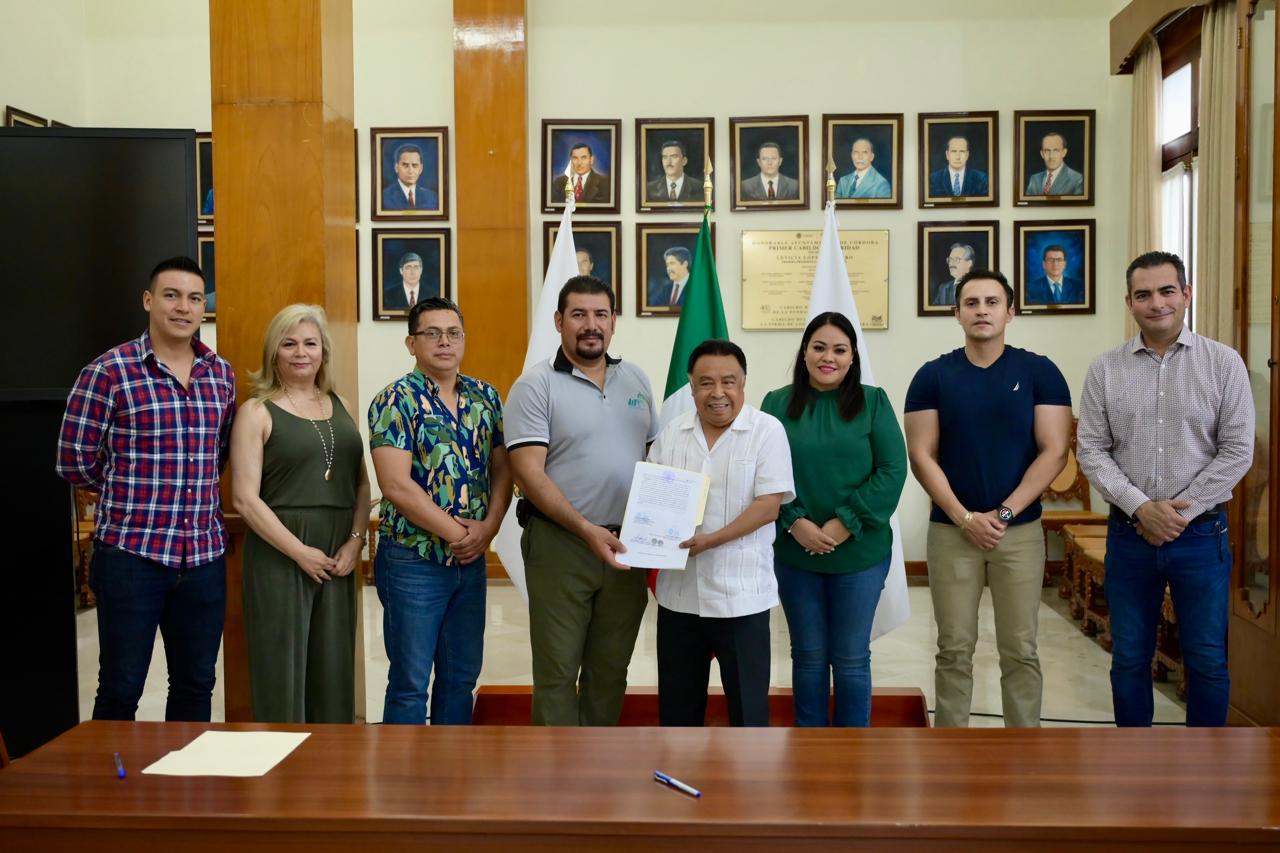 Entrega Ayuntamiento de Córdoba un predio a la UTCV para construir un plantel en San José de Tapia