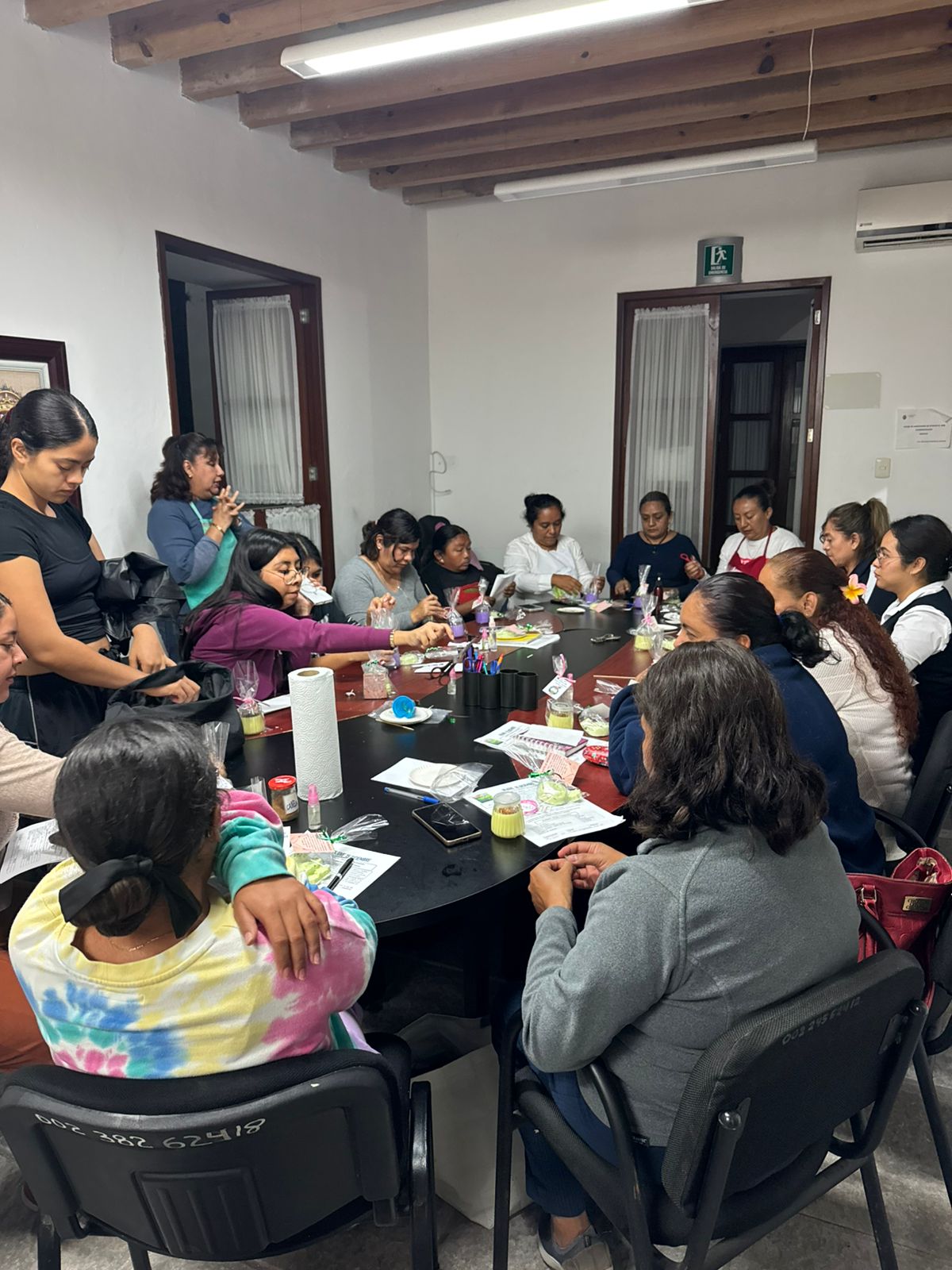 IMJUVE refuerza el empoderamiento de mujeres y jóvenes con cursos y talleres