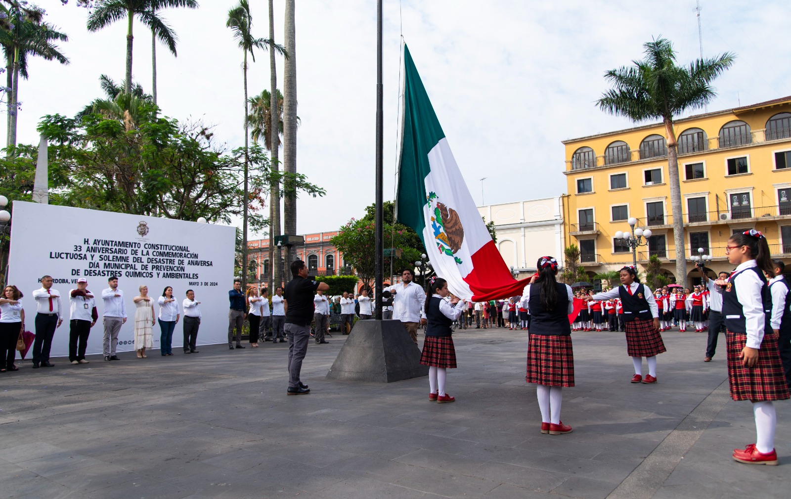 Conmemoran el 33 aniversario del desastre químico de ANAVERSA en Córdoba
