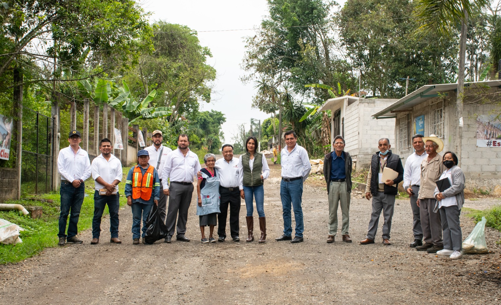 Ampliará Ayuntamiento red de alumbrado público en Santa Elena