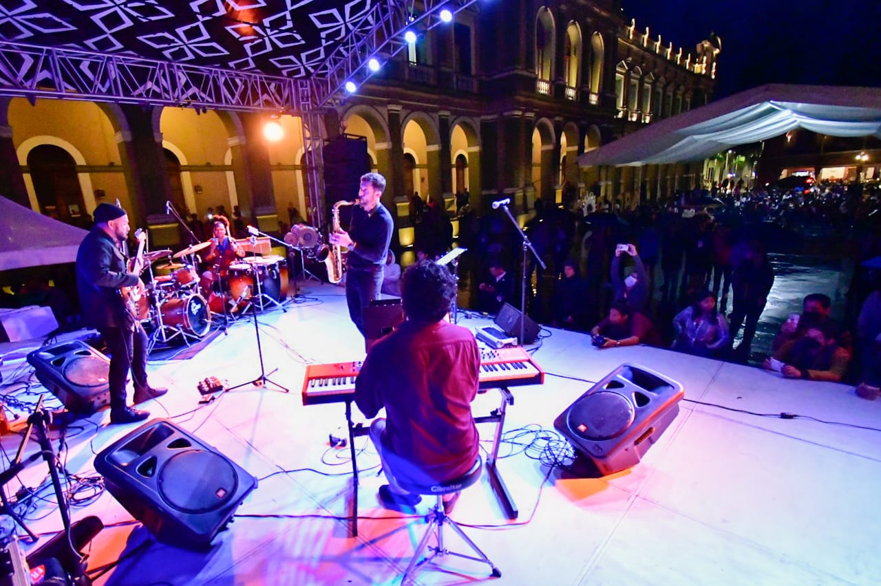 Viven familias el 7mo Festival Internacional de Jazz en Córdoba