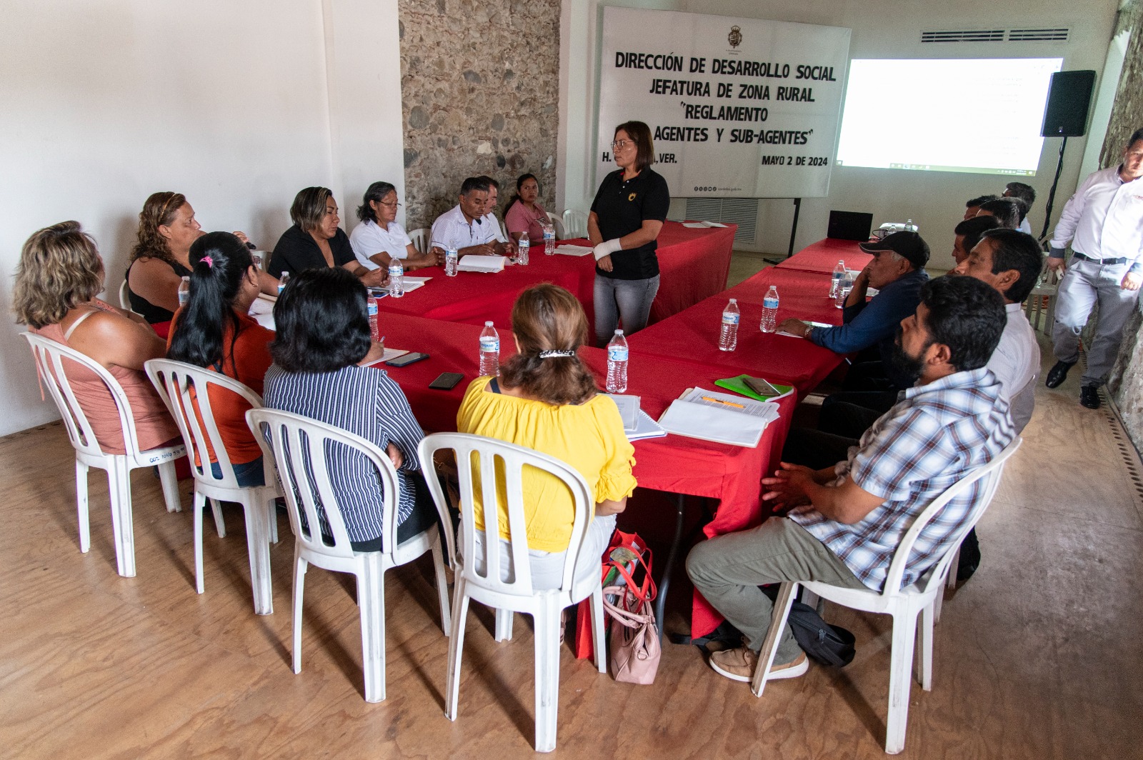 Dan capacitación a Agentes y Subagentes municipales de Córdoba