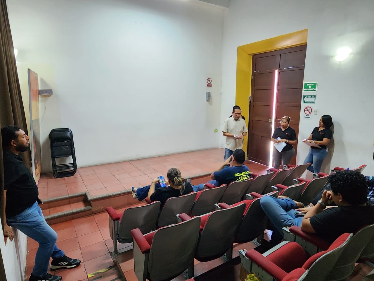 Alistan preparativos para desfile navideño