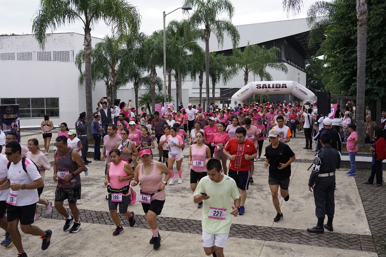 Participan cordobeses en “Carrera Rosa”para concientización del cáncer de mama