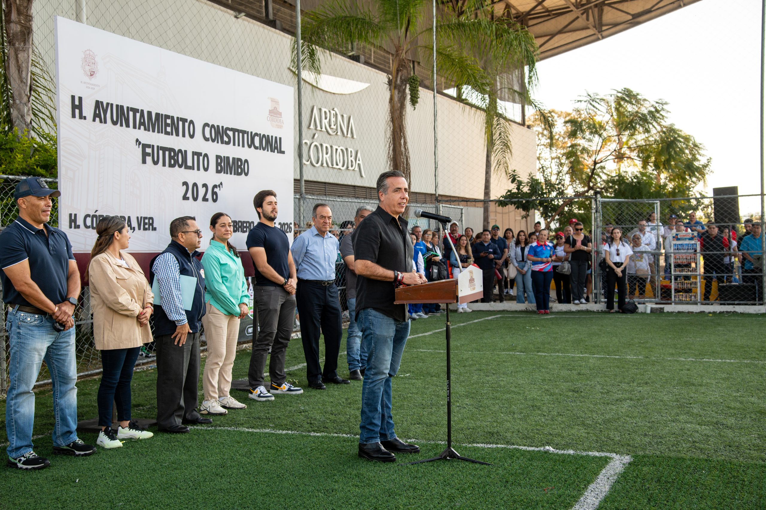 Ayuntamiento apertura el Futbolito Bimbo 2026; Manuel Alonso Cerezo, presidente municipal, desea éxito a las escuelas participantes