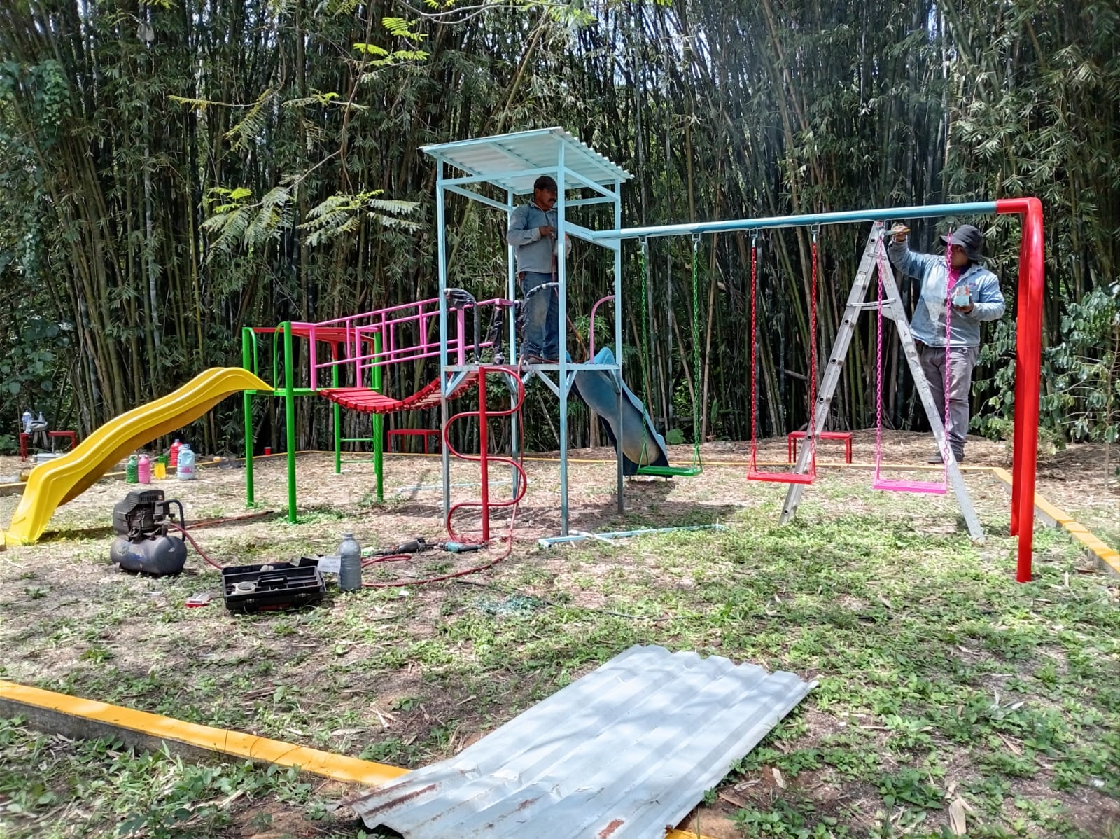Jefatura de Áreas Verdes atiende parques municipales; exhortan a ciudadanía a respetar y cuidar los espacios rehablitados